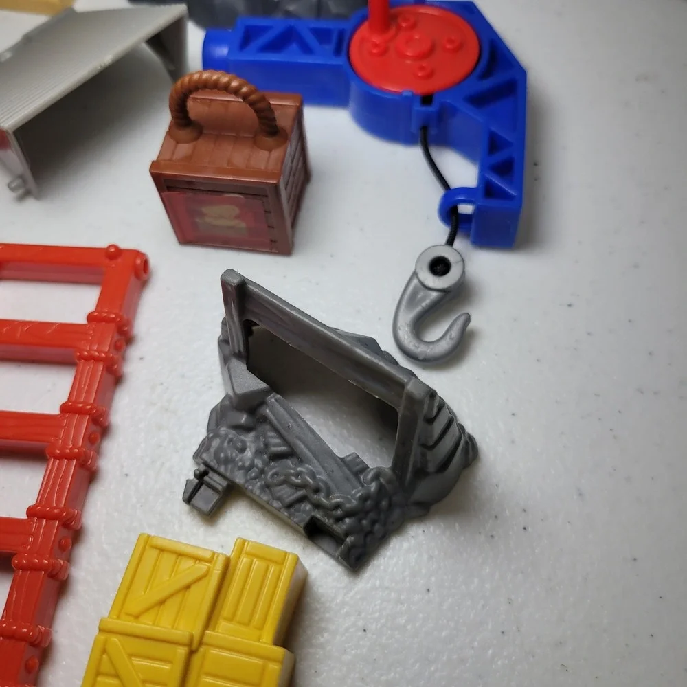 Mixed Lot Train Track Pieces Accessories Thomas Railway‎ Bridges Signs Crane
